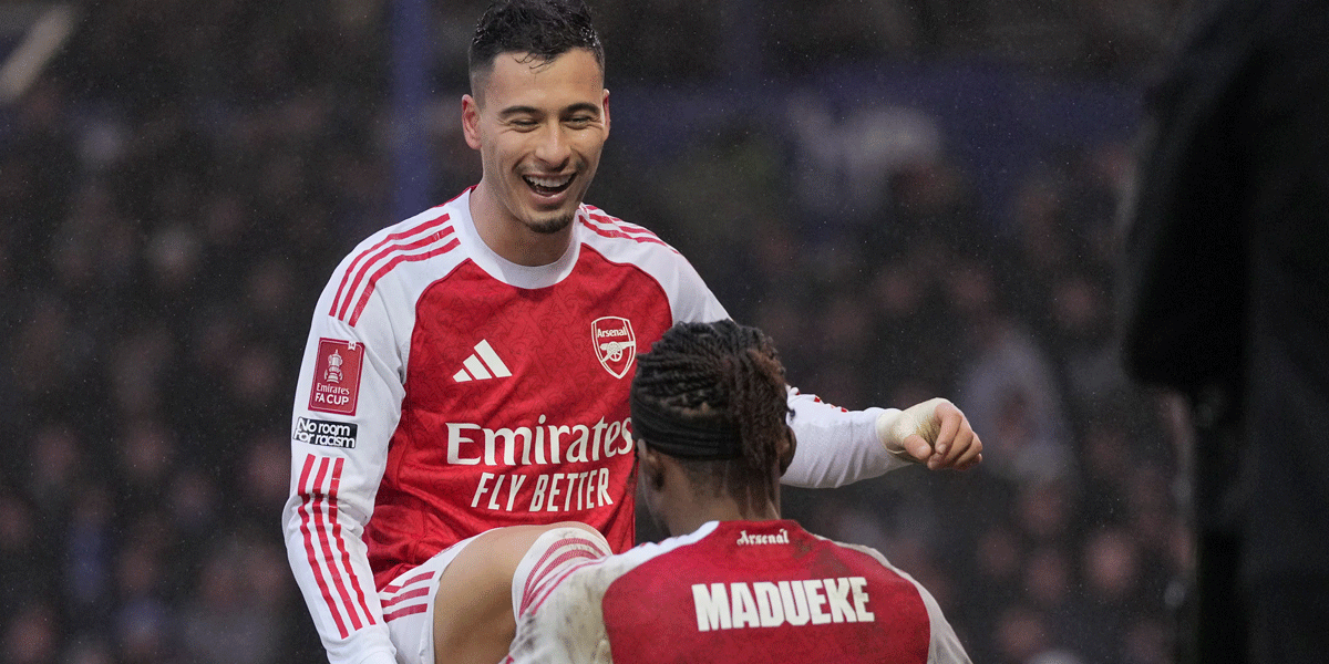 Martinelli Bersinar Bawa Arsenal Hajar Portsmouth 4-1