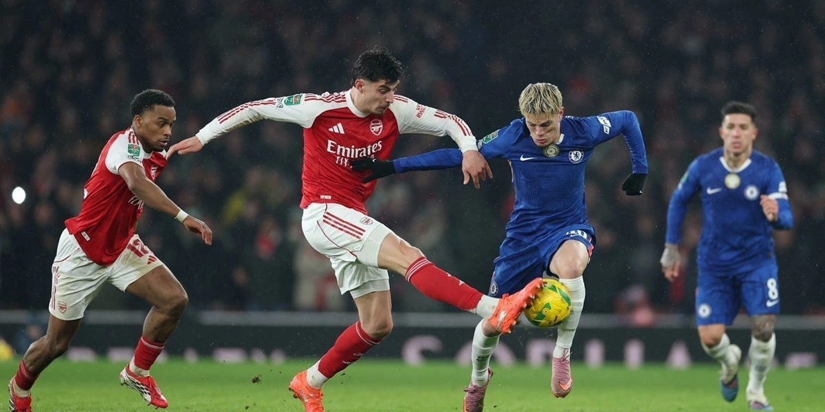 Liam-Rosenior-Tegaskan-Cedera-Enam-Pemain-Chelsea-Menjelang-Pertandingan-Melawan-Arsenal!